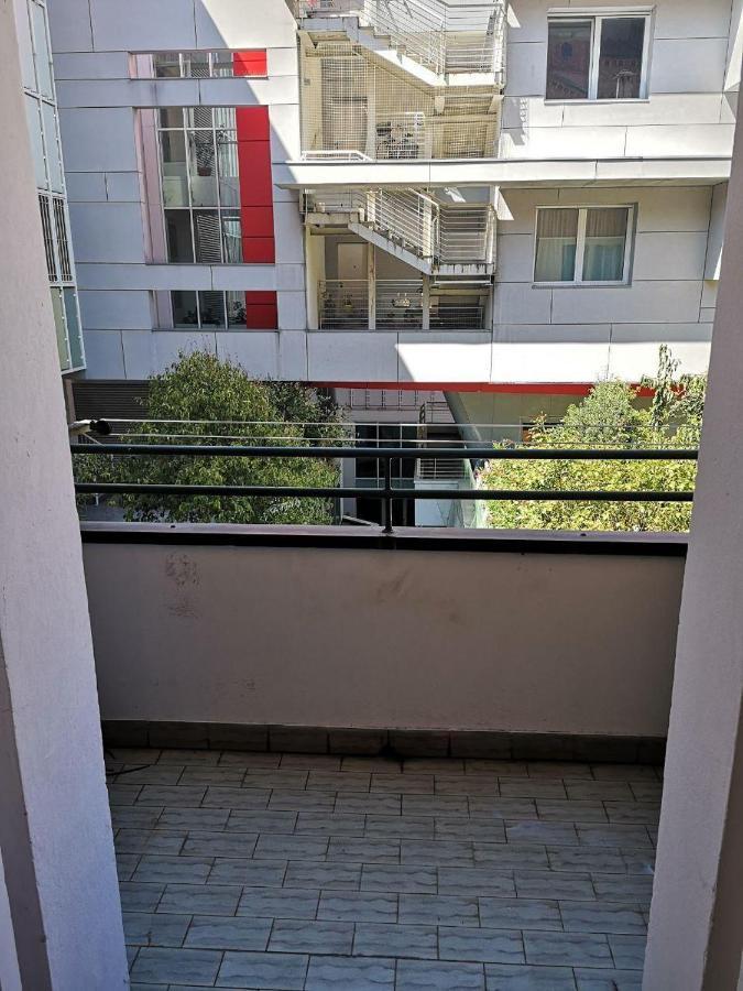 Camera E Bagno Privato A 3 Minuti Dalla Stazione Bologna Luaran gambar
